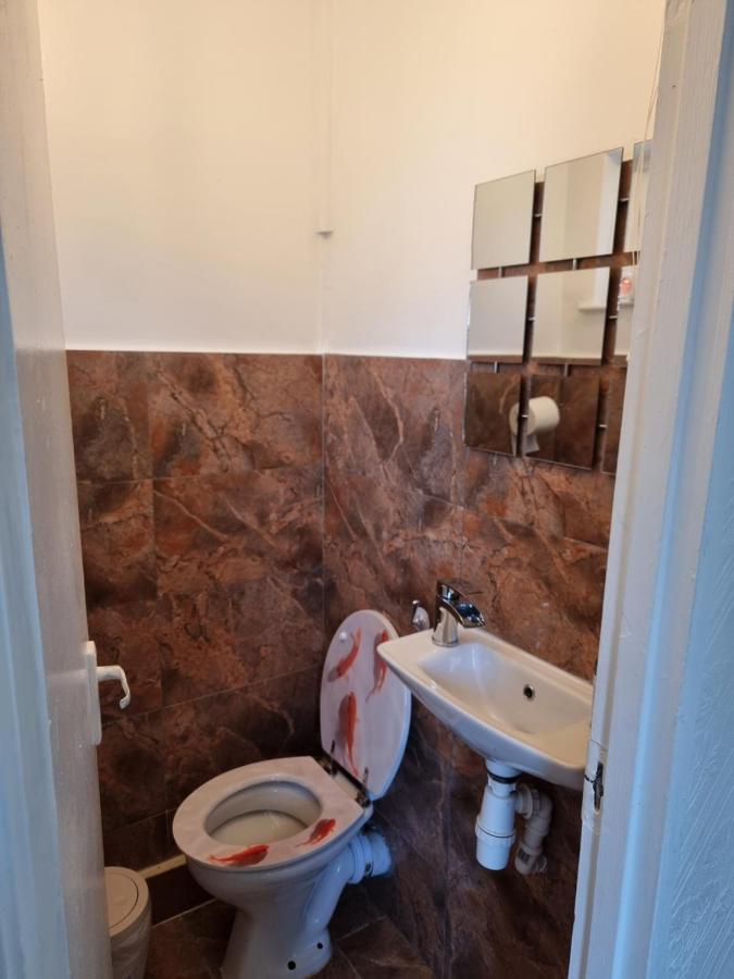Spacious 3 Bed House - A Away From Casa de férias