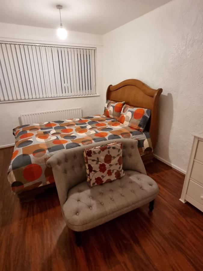 Spacious 3 Bed House - A Away From