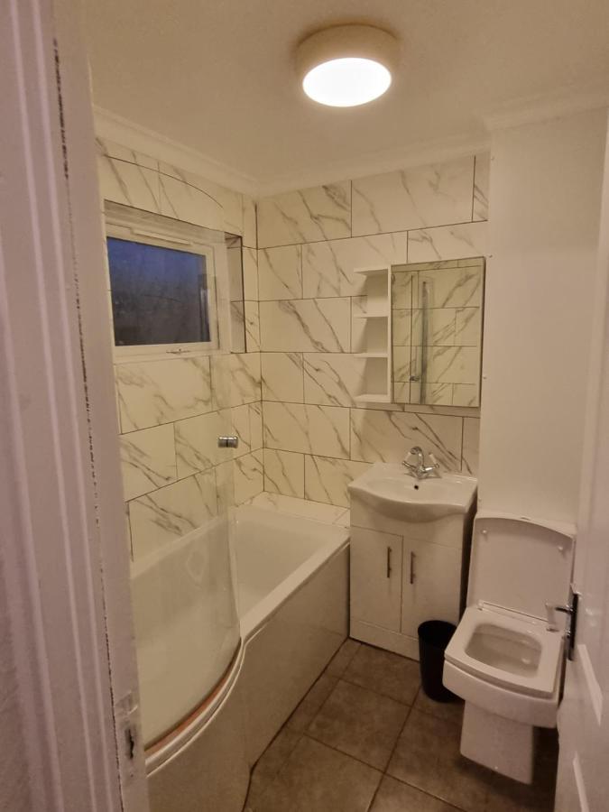 Holiday home Spacious 3 Bed House - A Away From
